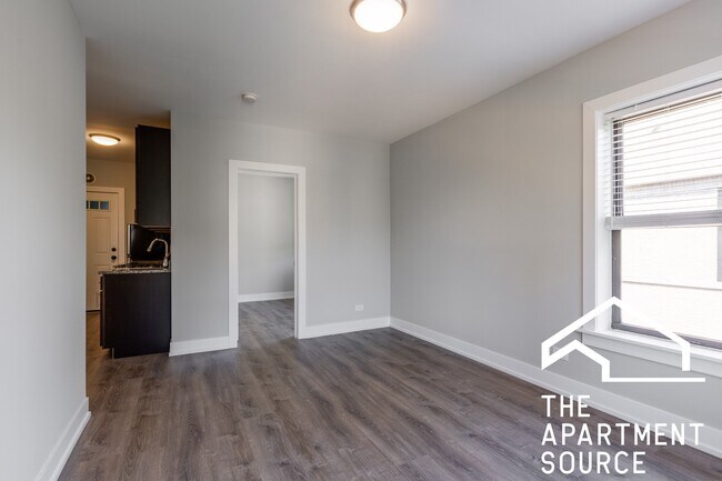 Foto del edificio - 709 W Brompton Ave
