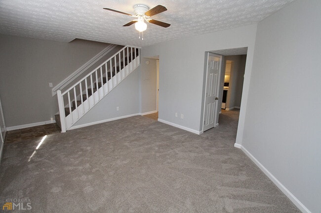Building Photo - 3232 Highpoint Ct