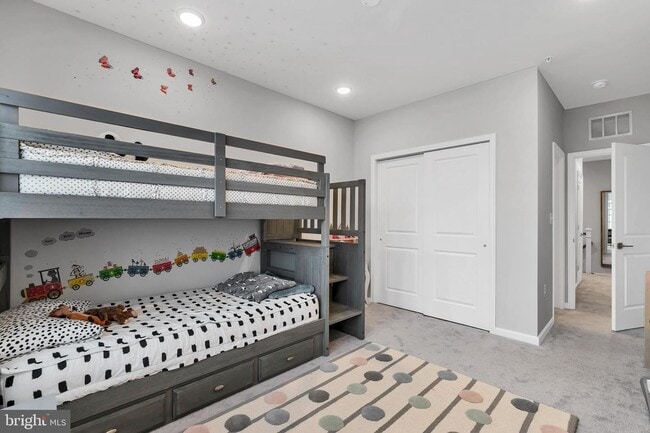 Building Photo - 23235 Milltown Knoll Square