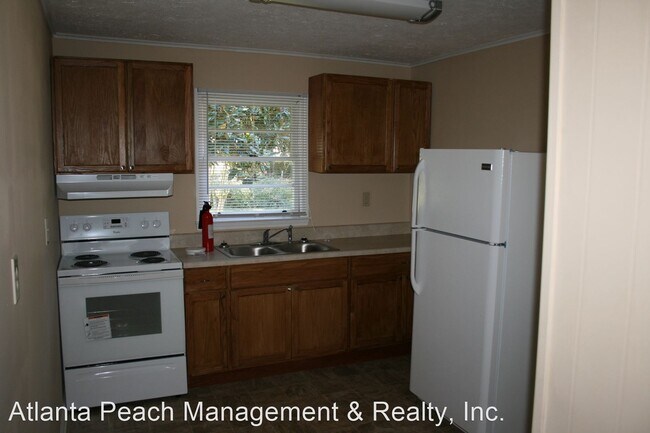 Building Photo - 2 br, 1 bath House - 3233 West St SW