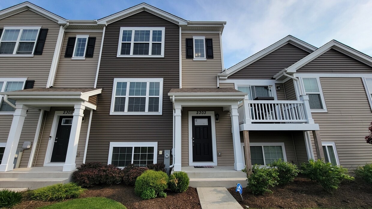 Foto principal - 2303 Upland Rd