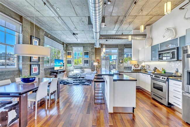 Foto del edificio - 410 NW 1st Ave