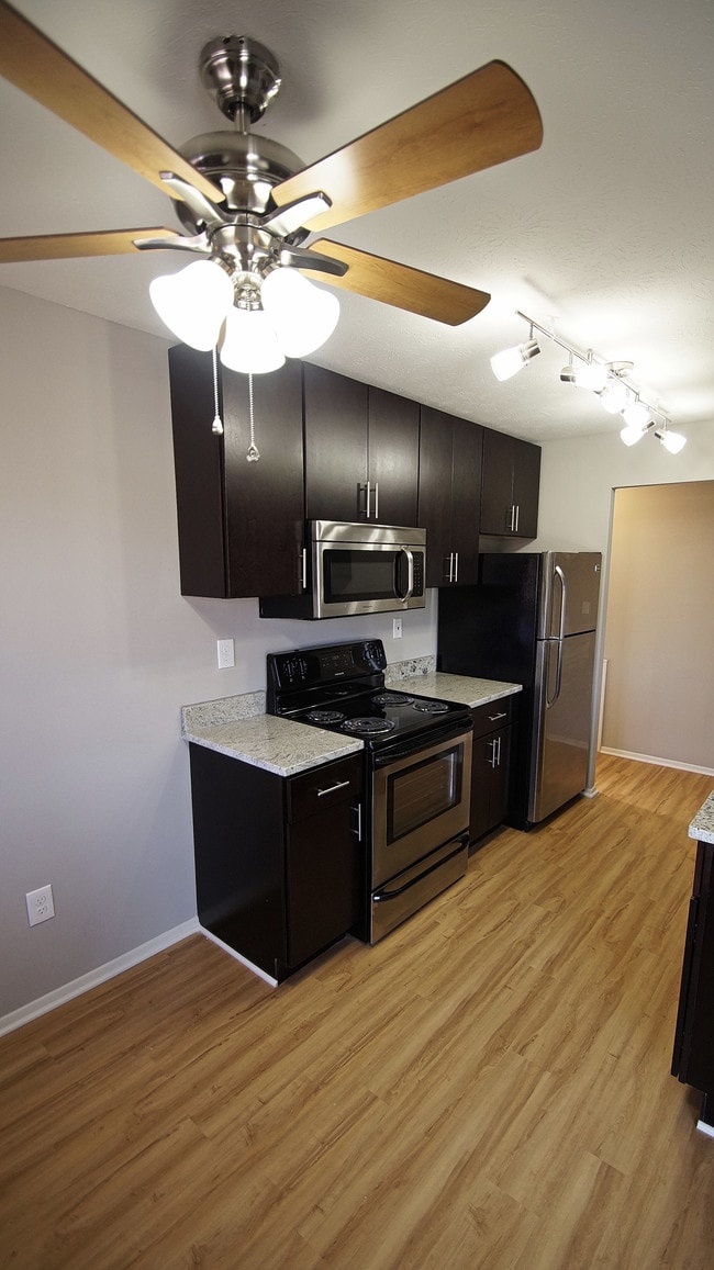Building Photo - Westwood Apartments - SP Lafayette LLC Building Photo - Westwood Apartments - SP Lafayette LLC