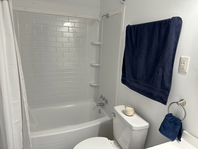 Foto del edificio - 1624 3rd Loop Rd