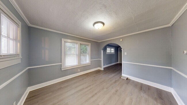 Foto del edificio - 2 Bedroom on a Corner Lot