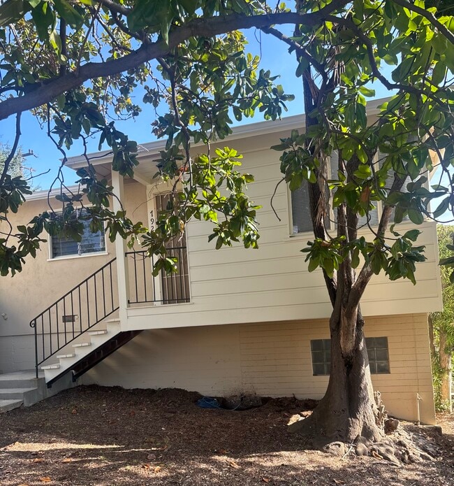 vista frontal - 792 Alameda St