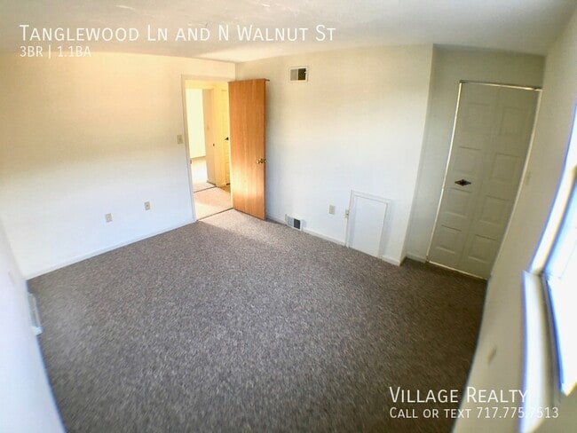 Foto del edificio - 410 Tanglewood Ln