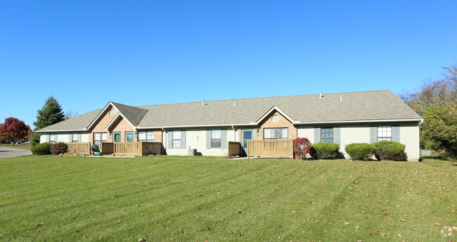 Building Photo - Deercreek Village Apartments