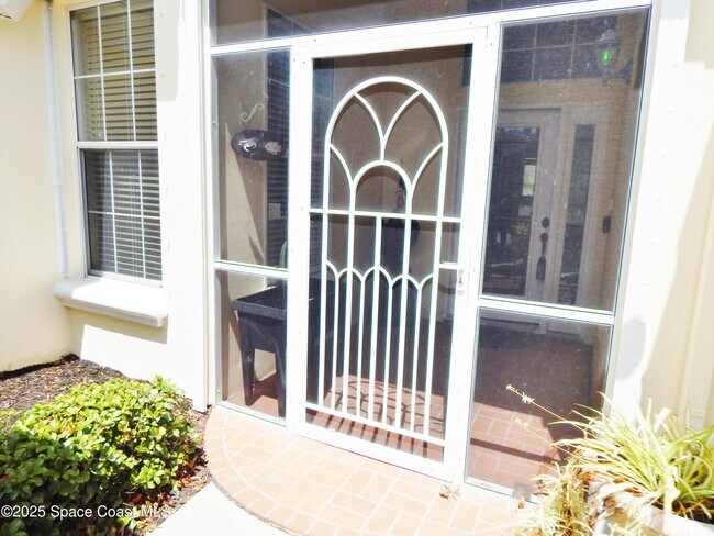 Foto del edificio - 4590 Brantford Ct