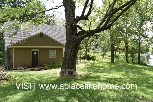 Building Photo - 5402 NW Venetian Dr