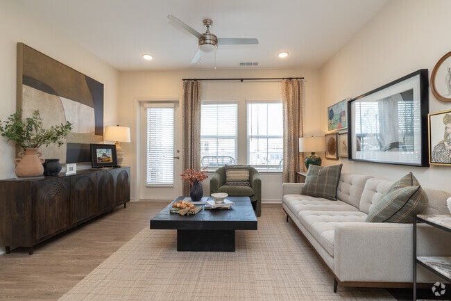 2BR, 2BA - 1,021SF - Living Room - The Summit Hendersonville