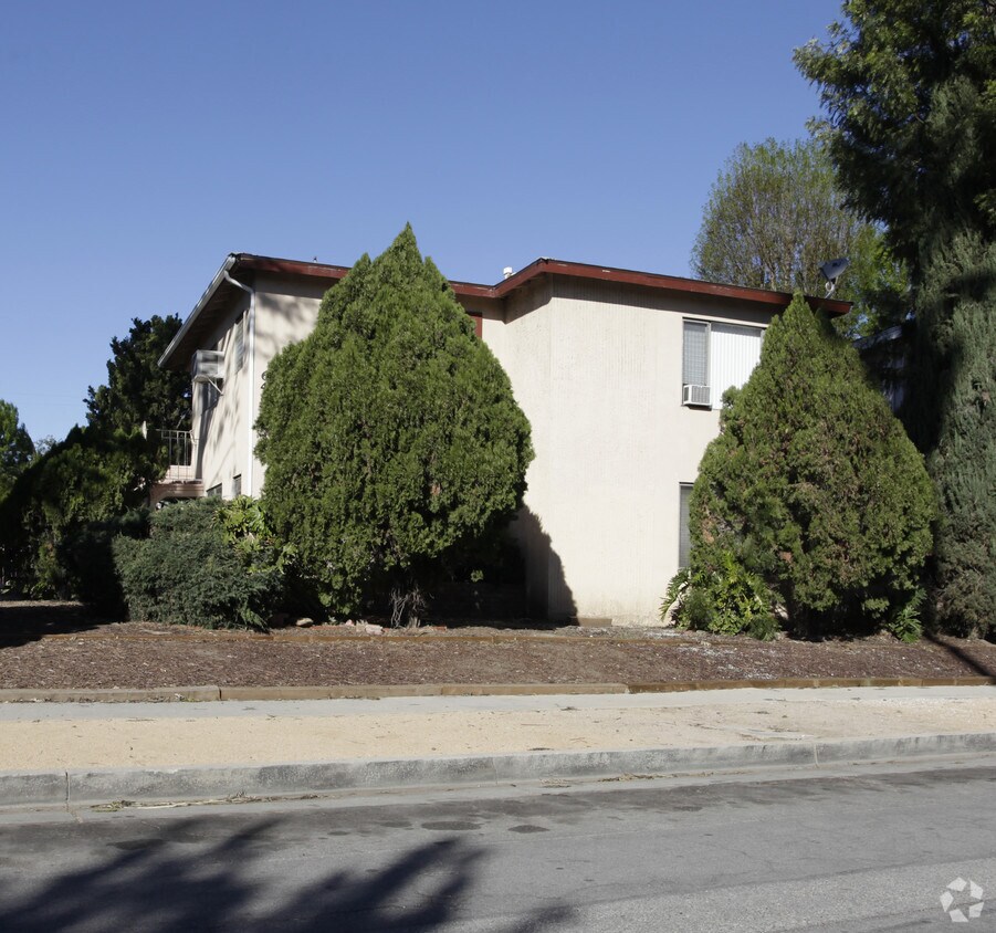 Primary Photo - 6445 Shirley Ave
