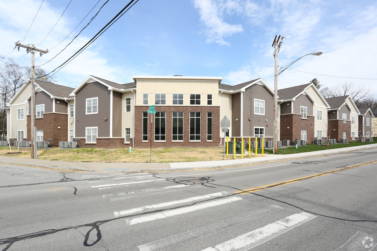 Primary Photo - Durand Senior Apartments