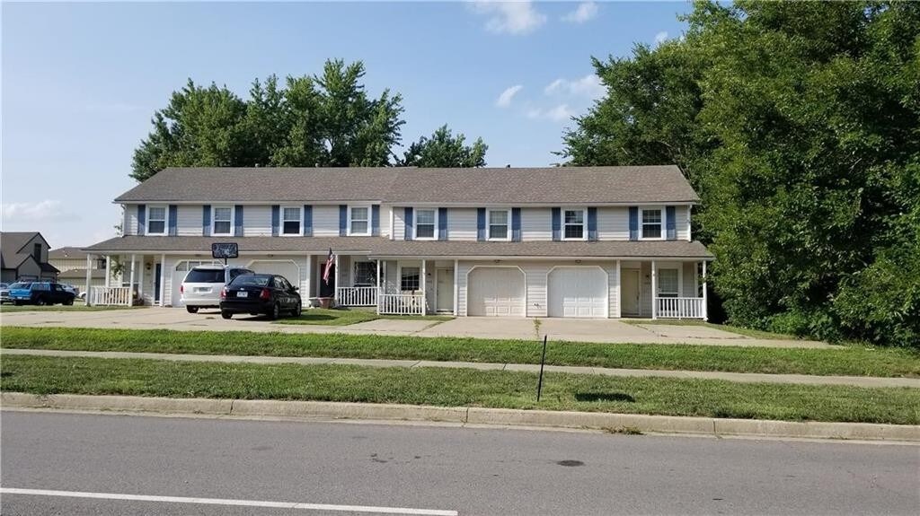Foto principal - 400-406 E Walnut St