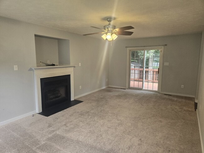 Building Photo - 6125 Poppy Seed Ln