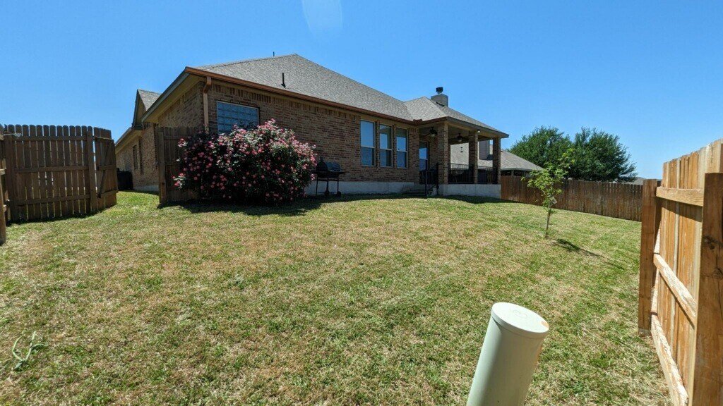 Primary Photo - 833 Tuscan Rd