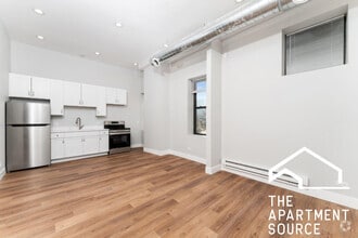 Building Photo - 1219 W Devon Ave