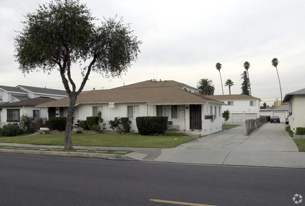 Primary Photo - 203-205 N Ynez Ave
