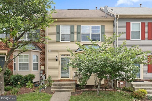 Building Photo - 6323 Arbor Way