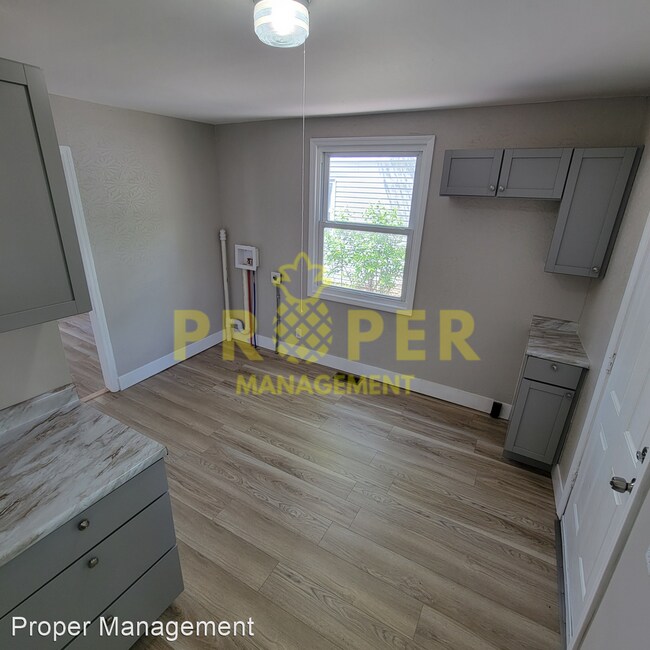 Building Photo - 4 br, 1 bath House - 4421 Genesee Avenue