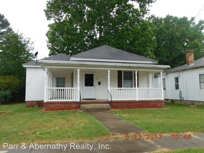 Foto del edificio - 3 br, 1 bath House - 36 Summit Street