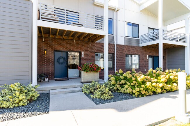 Foto del edificio - 465 SW 12th St