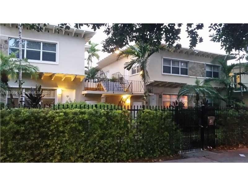 Foto principal - 990 Meridian Ave