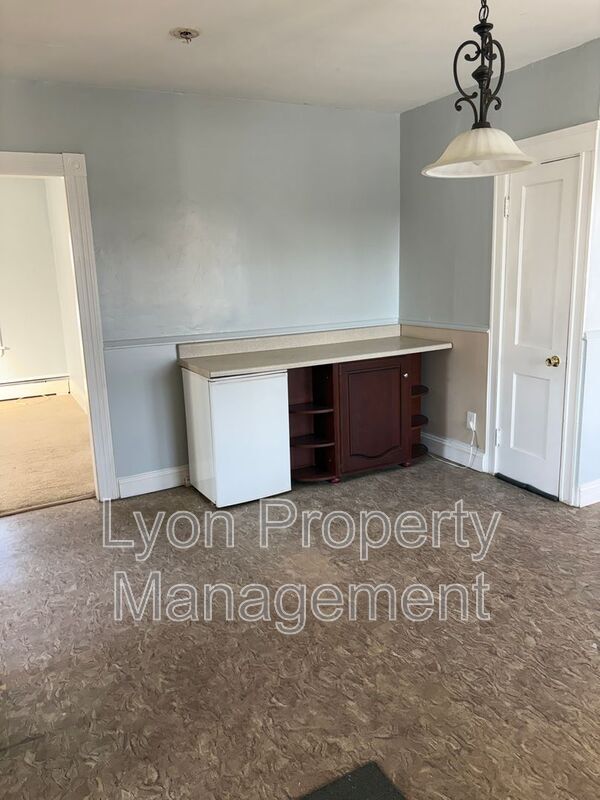 Building Photo - 1134 Social St