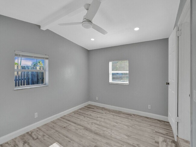 Building Photo - Charming 4BR House in Pompano Beach