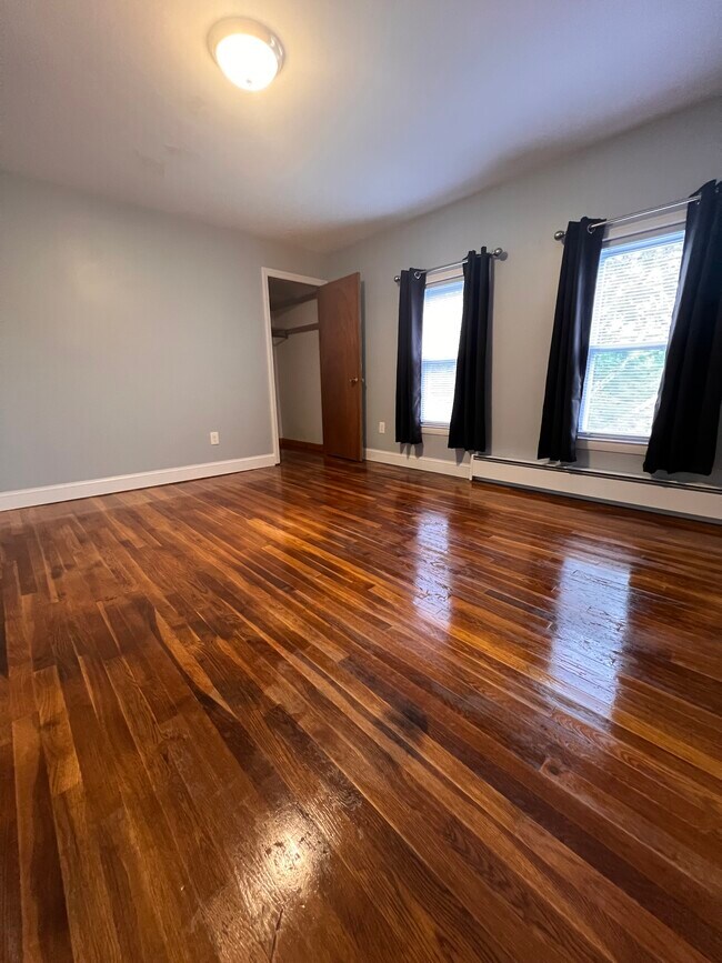 30 Arch St Unit 3, Middleboro, MA 02346 Apartments in Middleboro