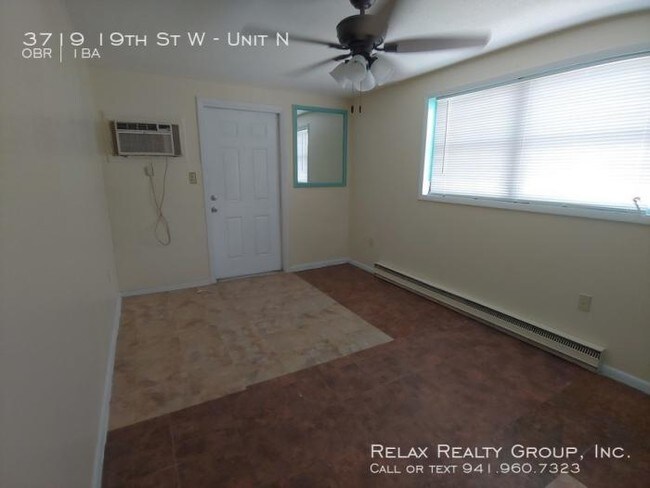 Building Photo - bedroom in Bradenton FL 34205-9152