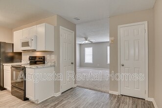 Building Photo - 940 Stevens Creek Rd