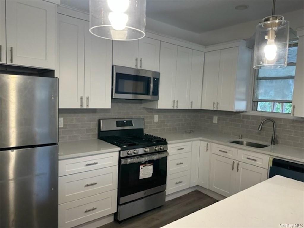178 N Washington St Unit 3Fl, Sleepy Hollow, NY 10591 Room for Rent in Sleepy Hollow, NY