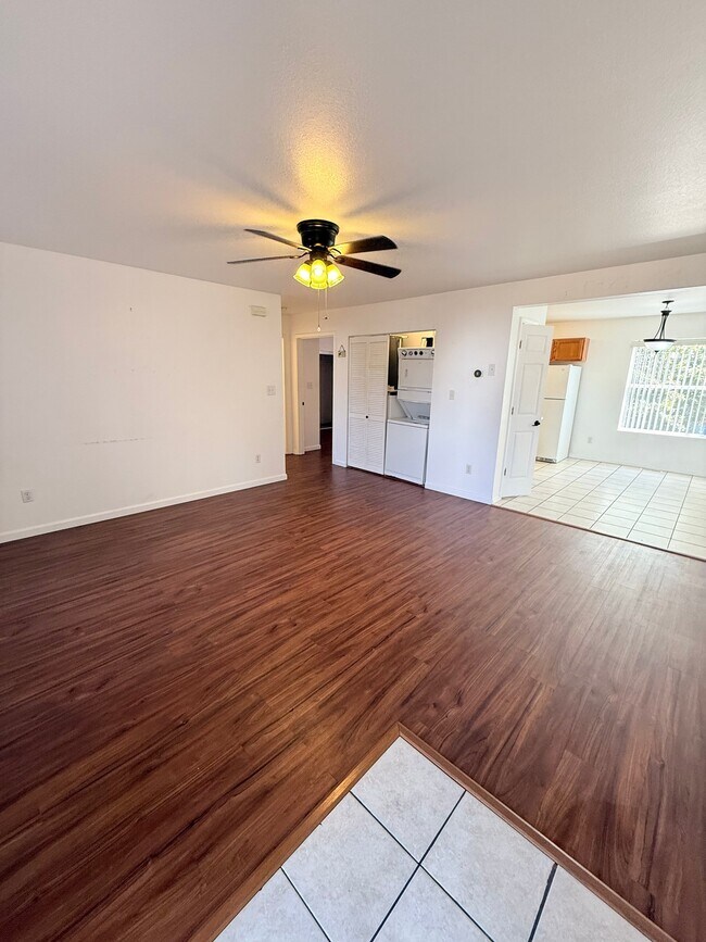 Foto del edificio - 601 Twin Oaks