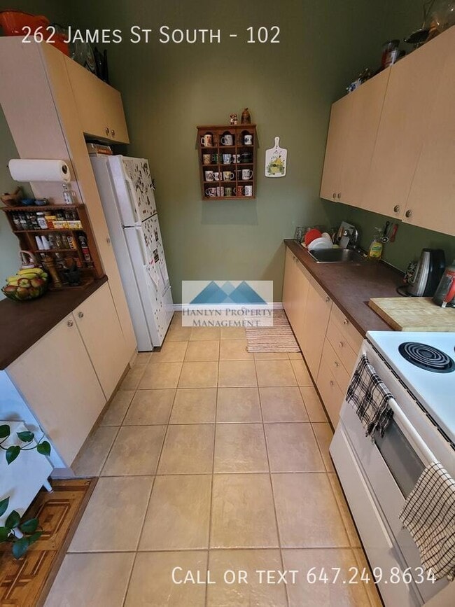 Photo du bâtiment - Gorgeous Two Bed in Durand