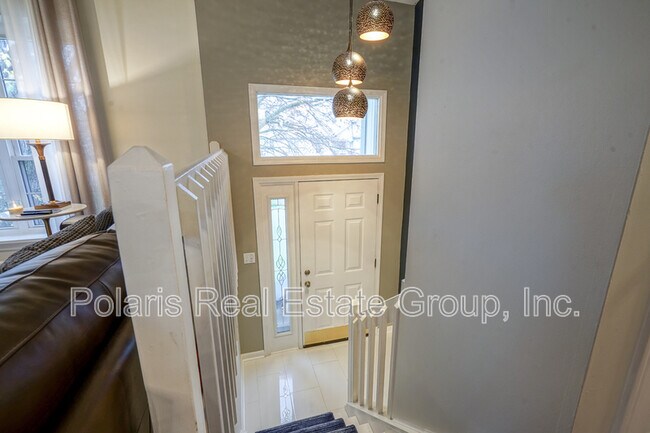 Foto del edificio - 2808 Lakeshire Ln