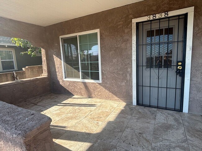 Foto del edificio - SDS T 3838