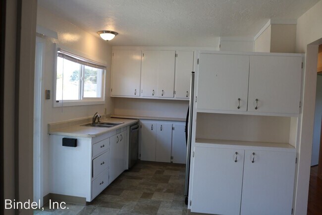 Building Photo - 3 br, 2 bath House - 1114 Everding ST