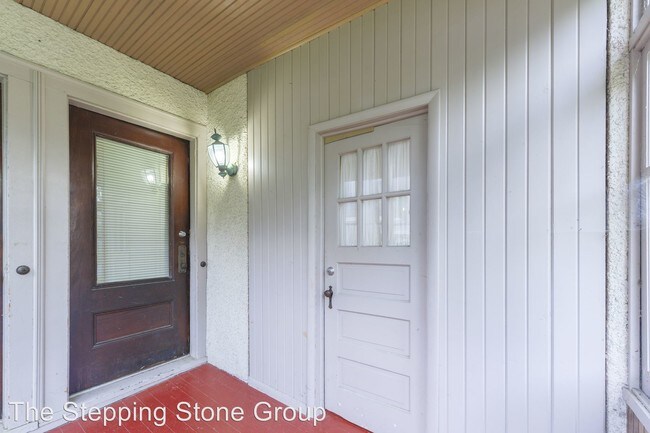 Building Photo - 4849 Vincent Ave S
