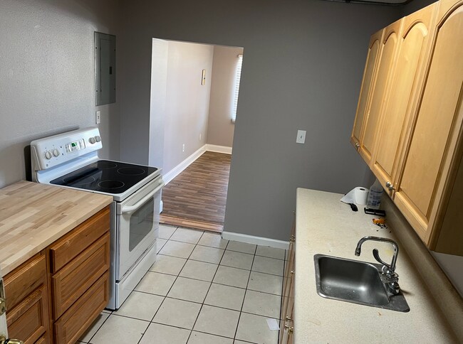 Cocina - 4012 Emerson St