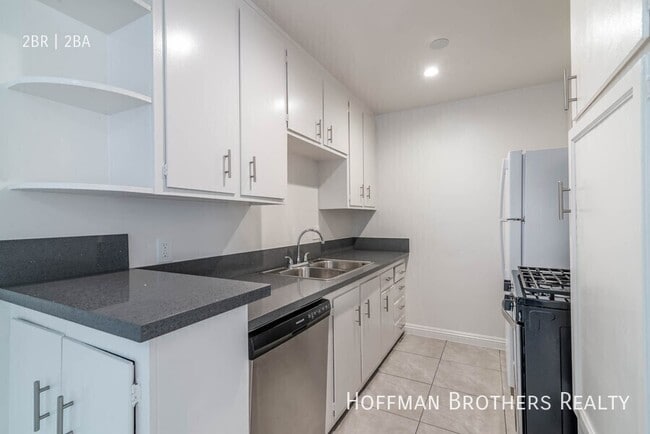 Foto del edificio - 6069 Saturn St