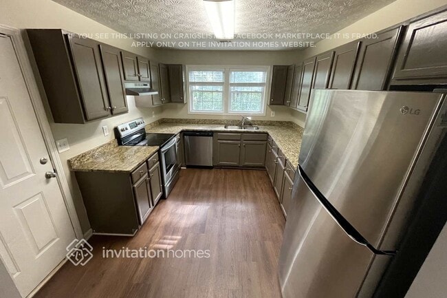 Building Photo - 8945 Ochil Ln