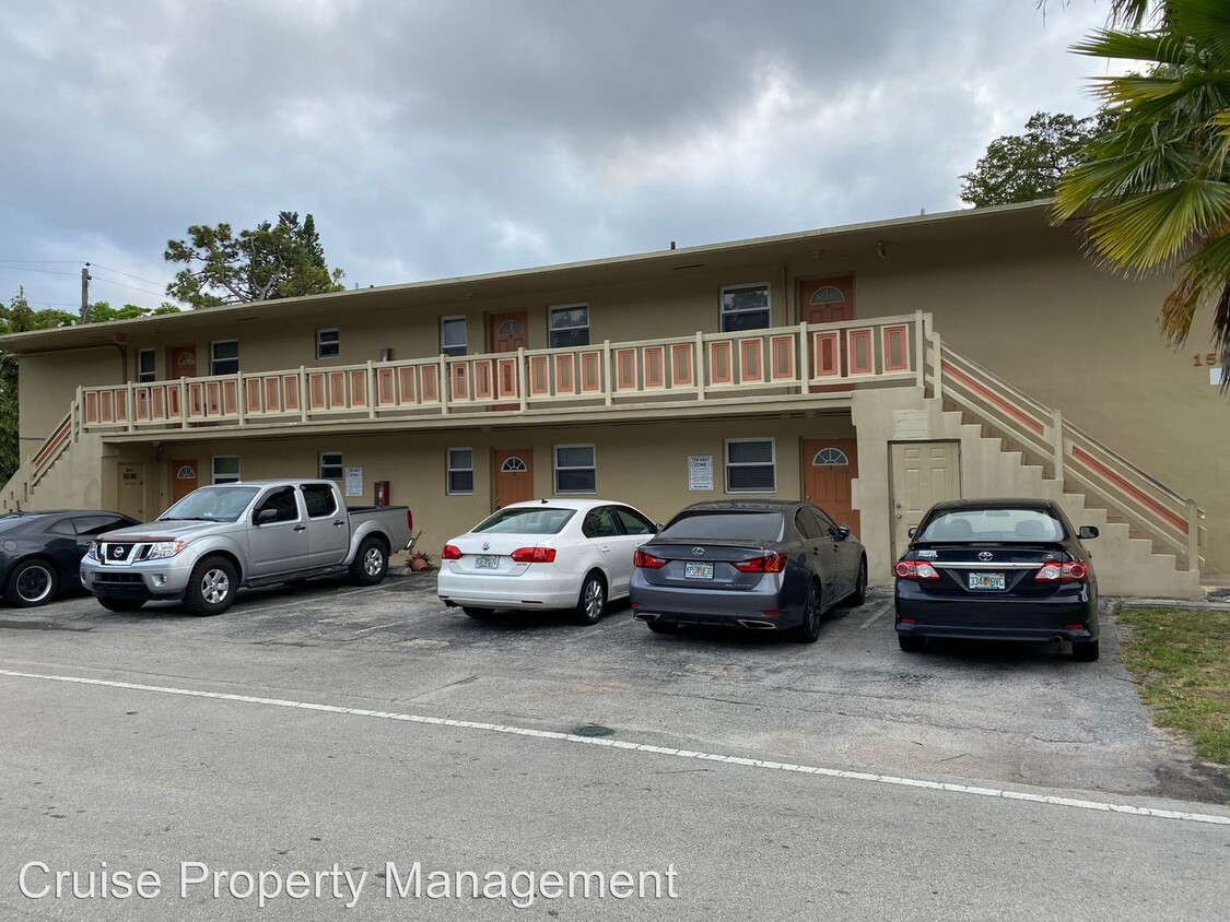 Primary Photo - 1500 SW 5th Pl