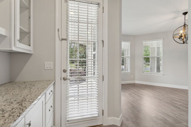 Foto del edificio - 85390 Cherry Creek Dr