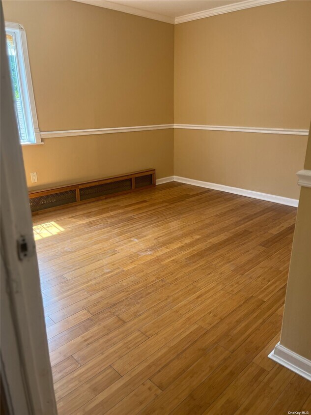 Primary Photo - 169,34 144th Rd