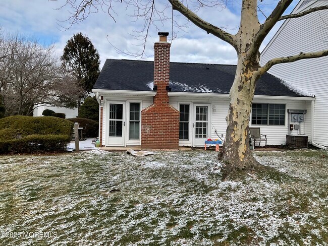 Foto del edificio - 37 Dogwood Dr