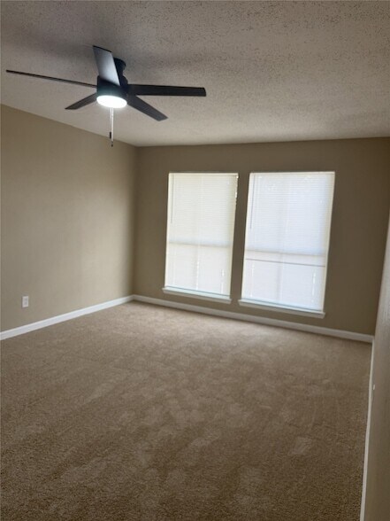 Building Photo - 4638 Country Creek Dr