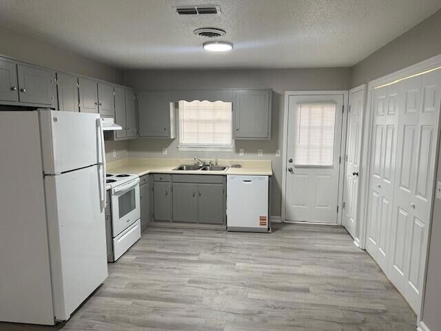 Building Photo - 705 Gale Dr NE