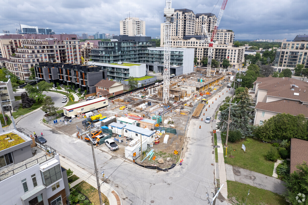 Août 2023 - Bayview Village