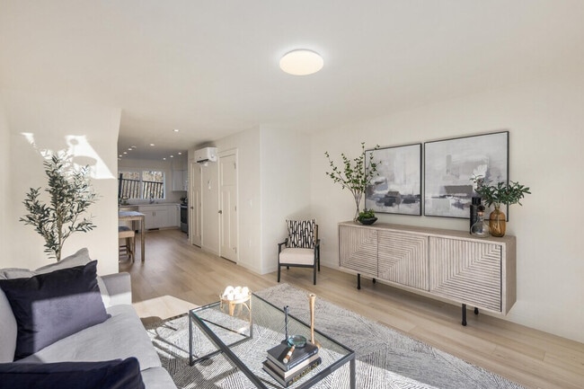 Foto del edificio - 1032 Guard St